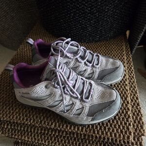 Columbia Women's Gray and Purple Athletic Shoes